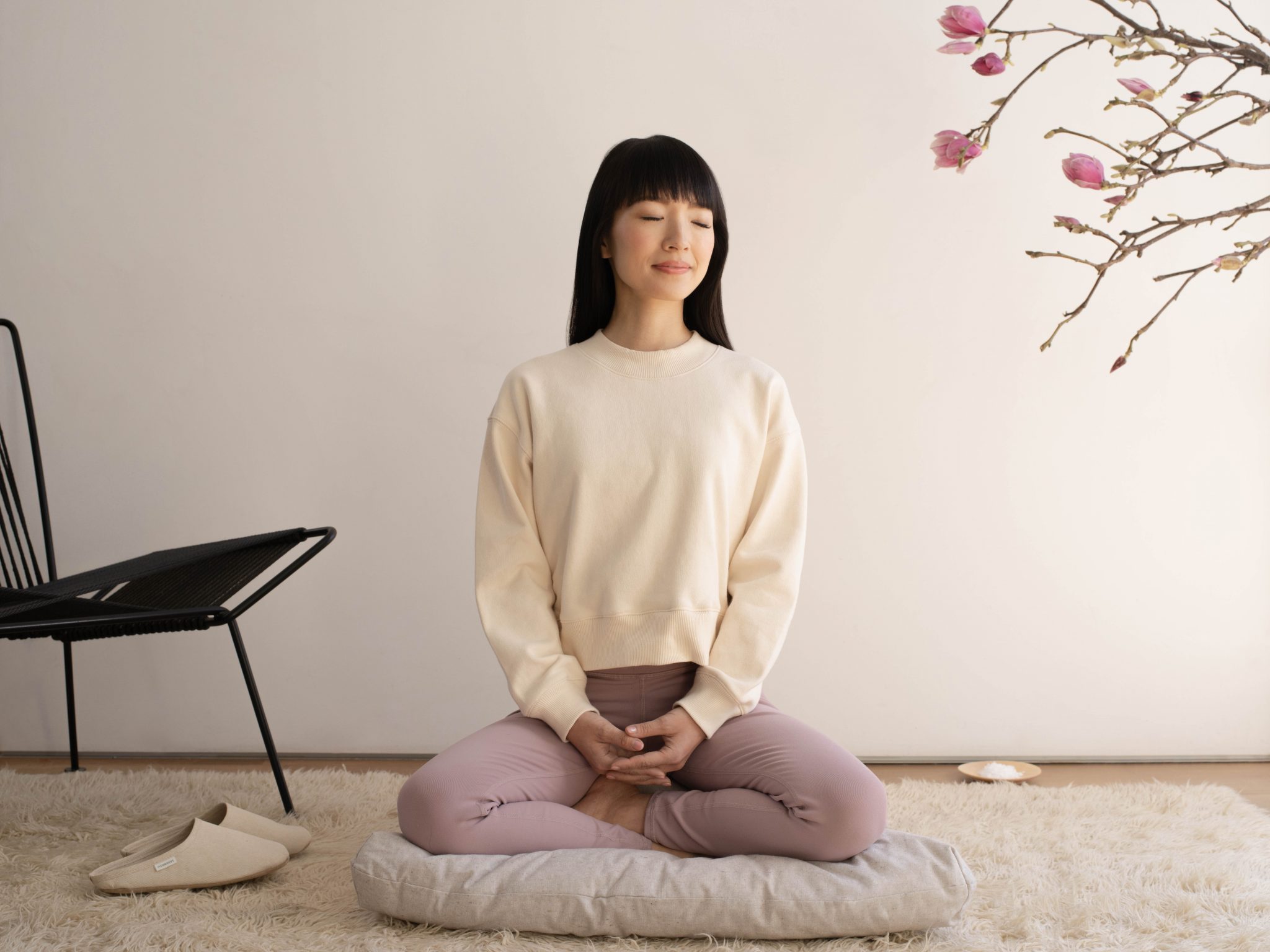 KonMari-Meditating